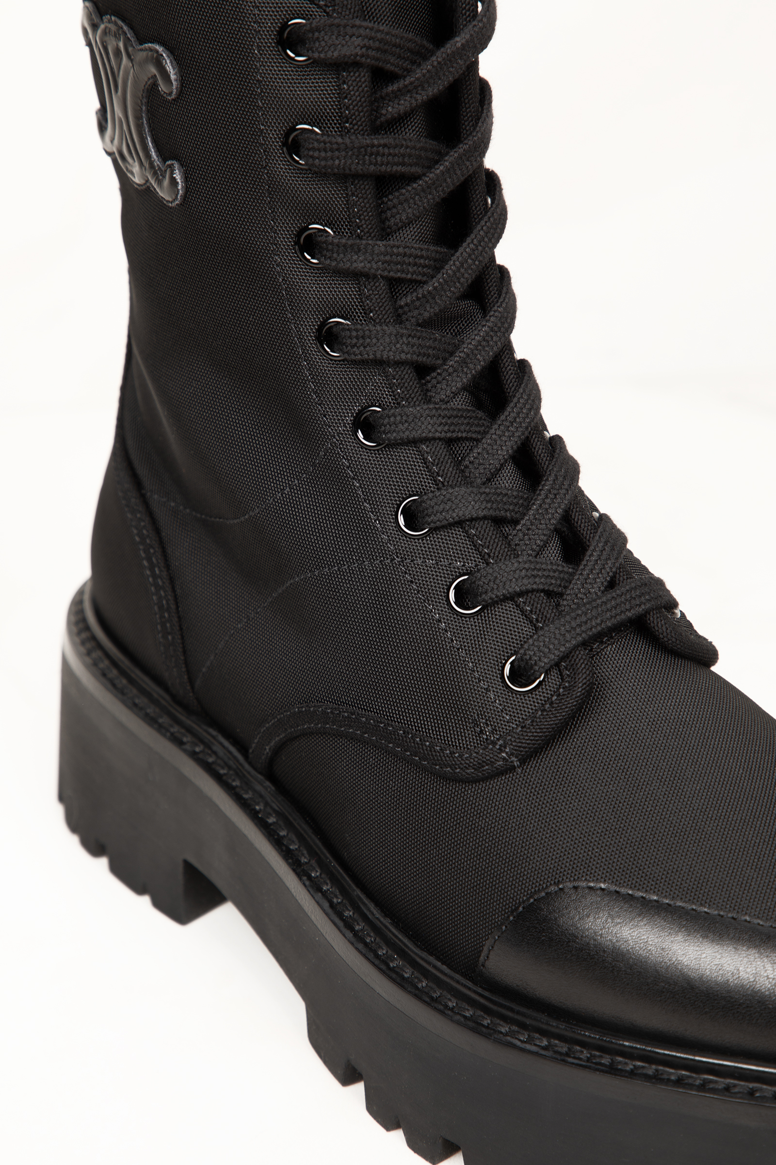 Old celine туфли. Обувь celine 2023. Селин бренд обувь женская. Селина обувь. Селин сандалии высокие.