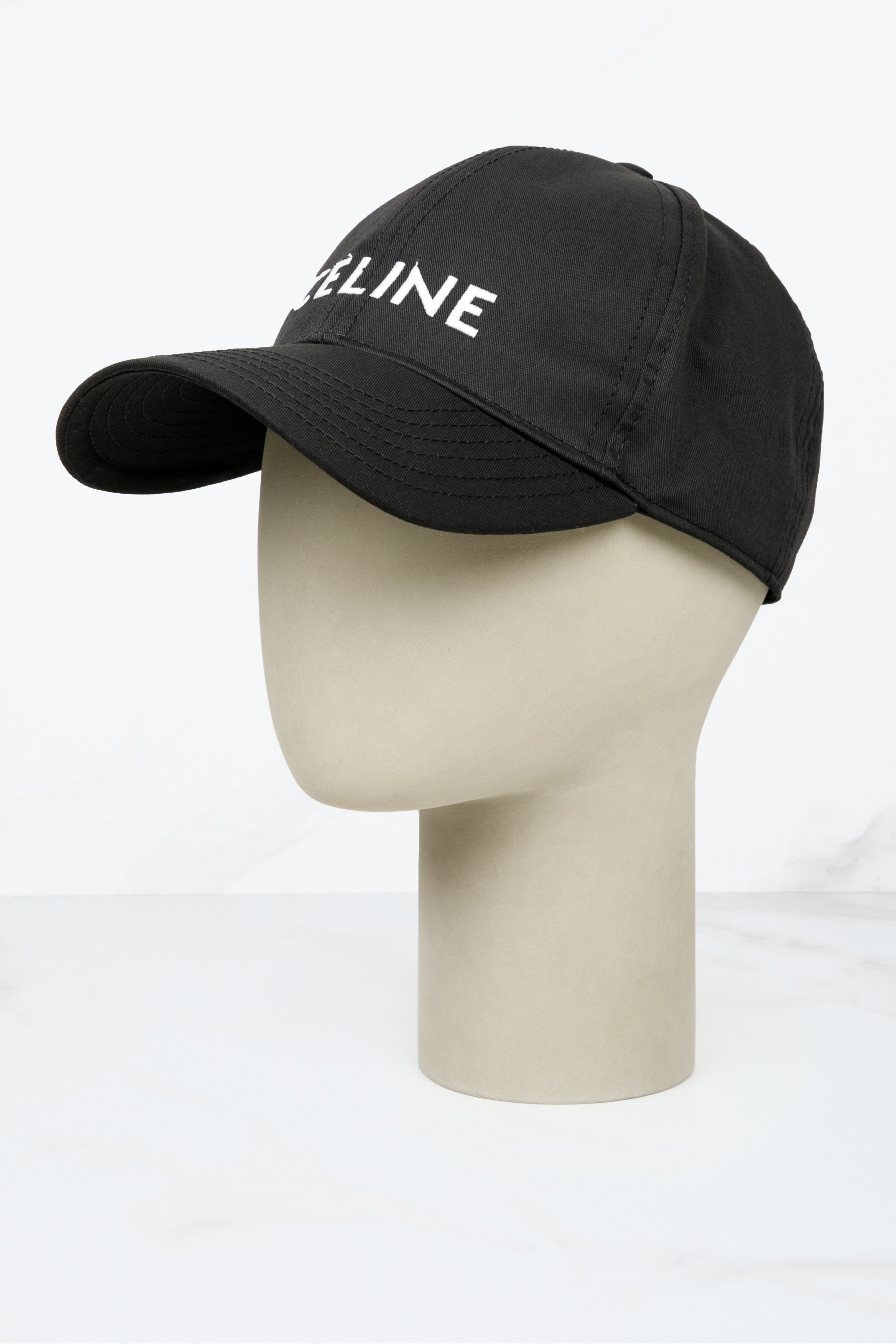 Кепка селин. Кепка Celine оригинал. Кепка Celine мужская черная. Celine кепка Lux. Бейсболка Селин Велвет.