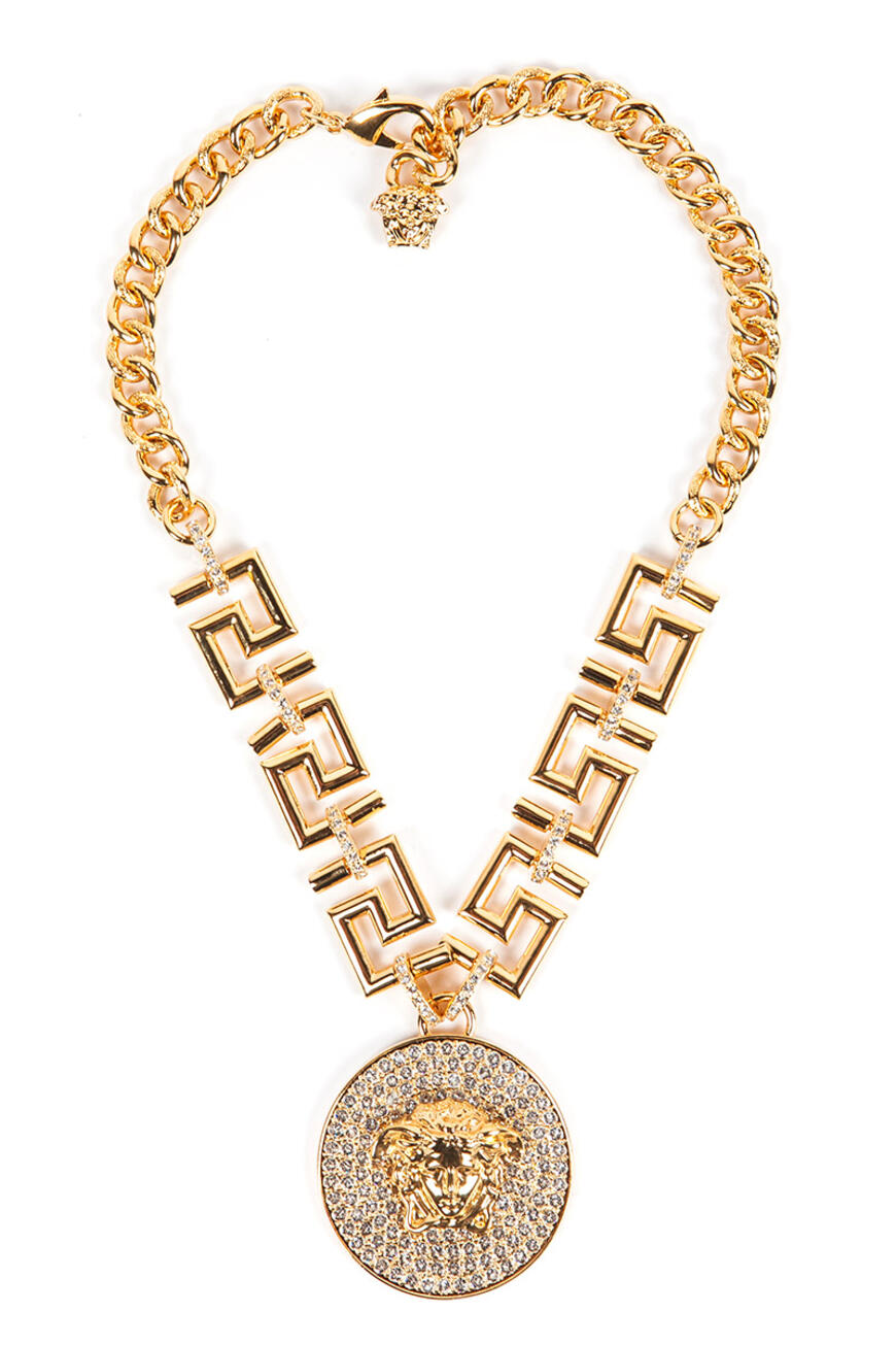 Версачи изделия версаче ювелирные. Версаче медуза кулон. Серьги версаче золото. Версаче украшения. Версаче украшения.