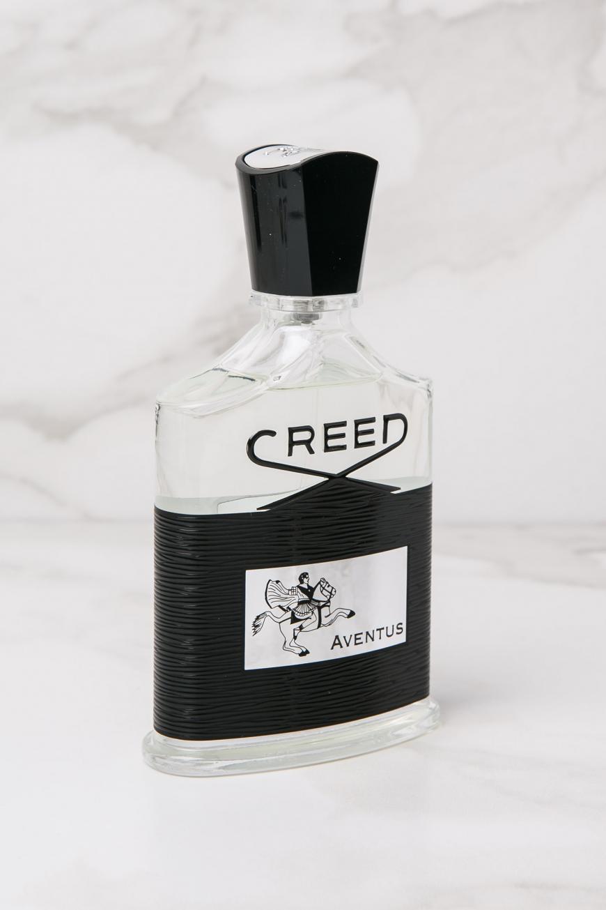 Крит крид. Creed Aventus 100 мл. Creed Aventus дезодорант 200 мл. Криптавен тусблек парыфиюм. Creed Aventus спрей.